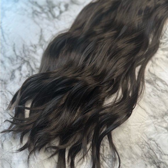 Human hair blend Luxurious Dark Brown Wavy Clip in Hair Extension - Picture 7 of 10